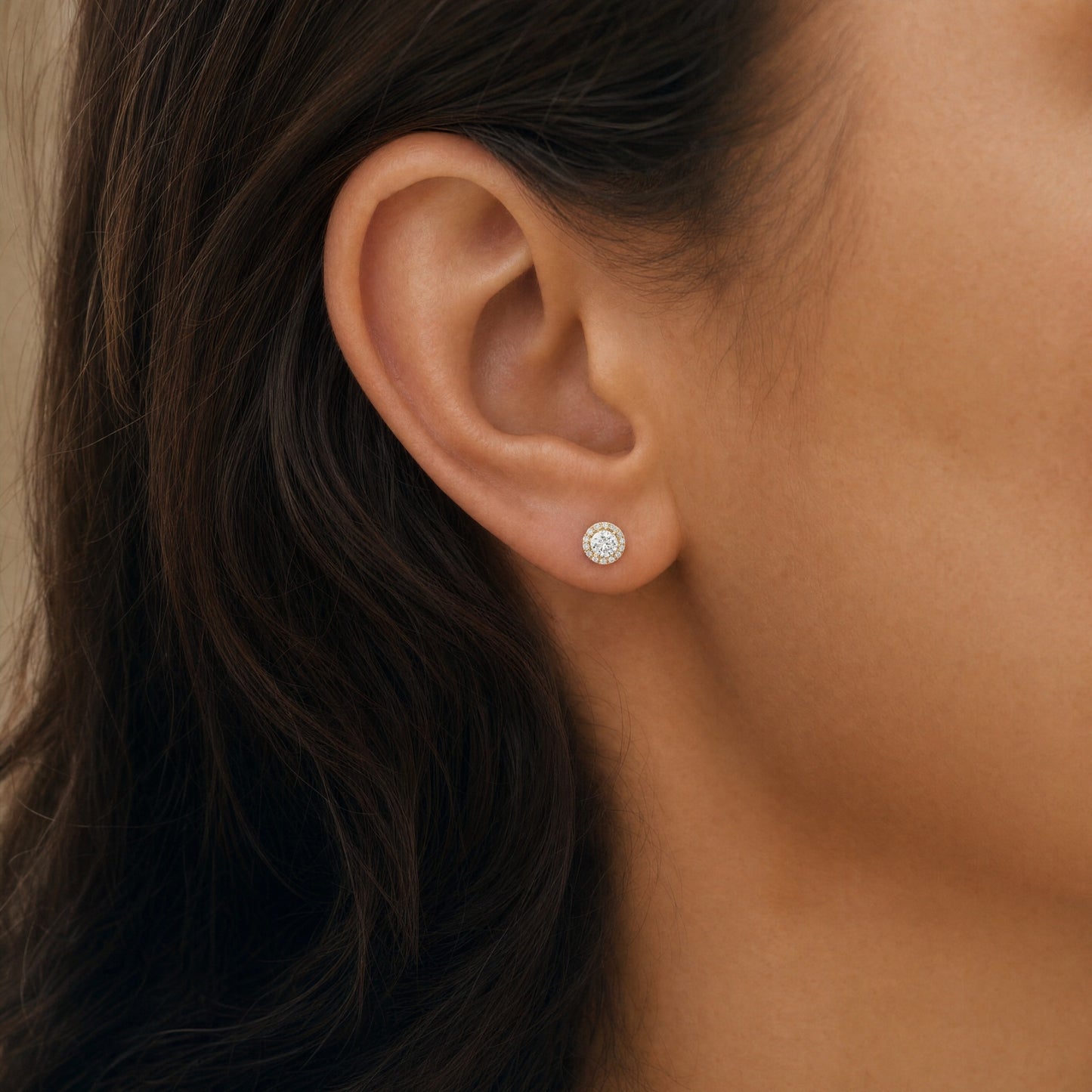Diamond studs with halo setting in yellow gold 18k