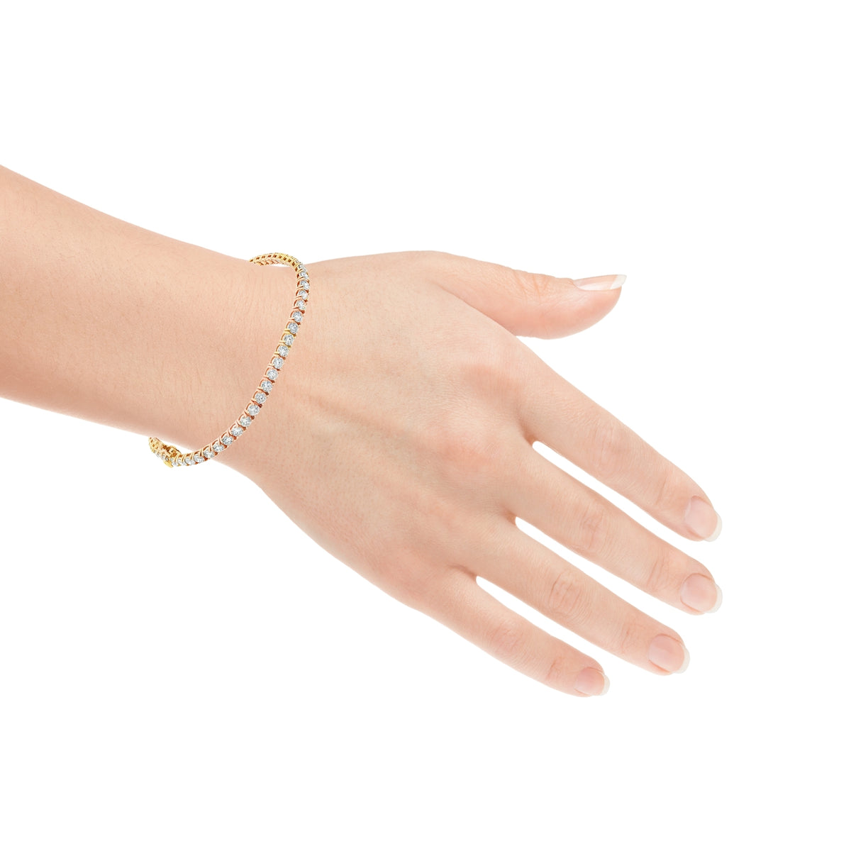 Tennis Bracelet with Round Cut Diamonds in 14Kt Yellow Gold