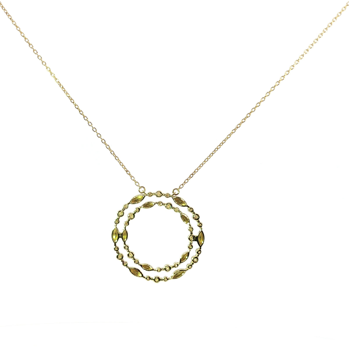 Diamond and Yellow Gold Circle Penadant Chain 18K