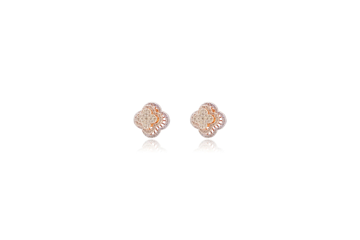 Floral Diamond Stud Earrings 18Kt
