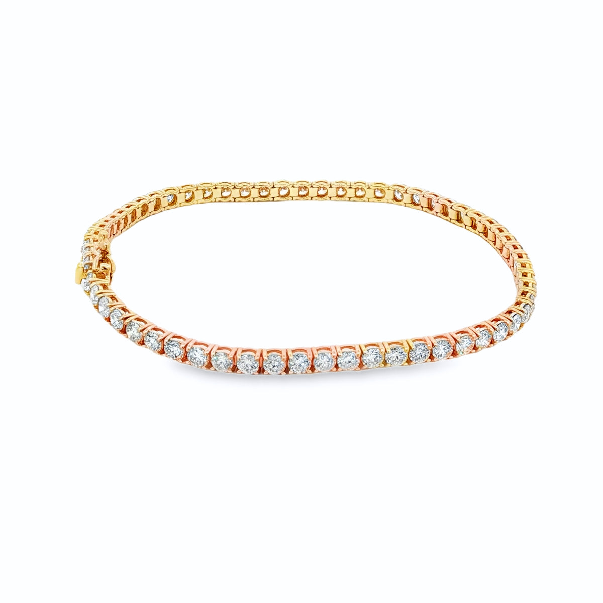 Tennis Bracelet with Round Cut Diamonds in 14Kt Yellow Gold