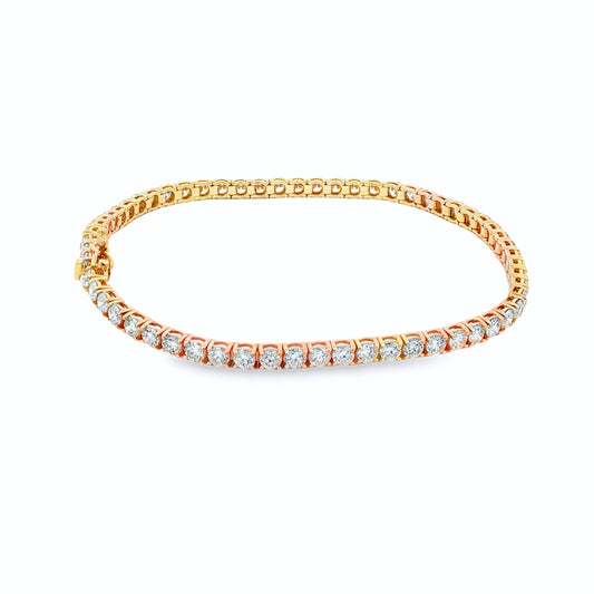 Tennis Bracelet with Round Cut Diamonds in 14Kt Yellow Gold